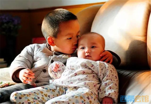 计划生育时偷偷摸摸都要生，如今二胎为何不敢生