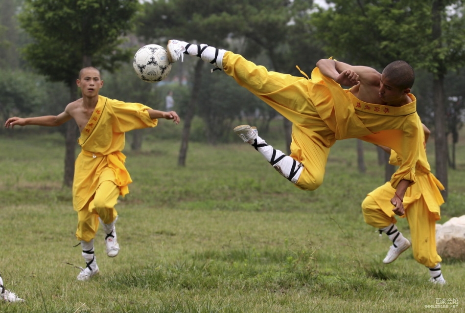 中国最厉害的足球队,是他们…
