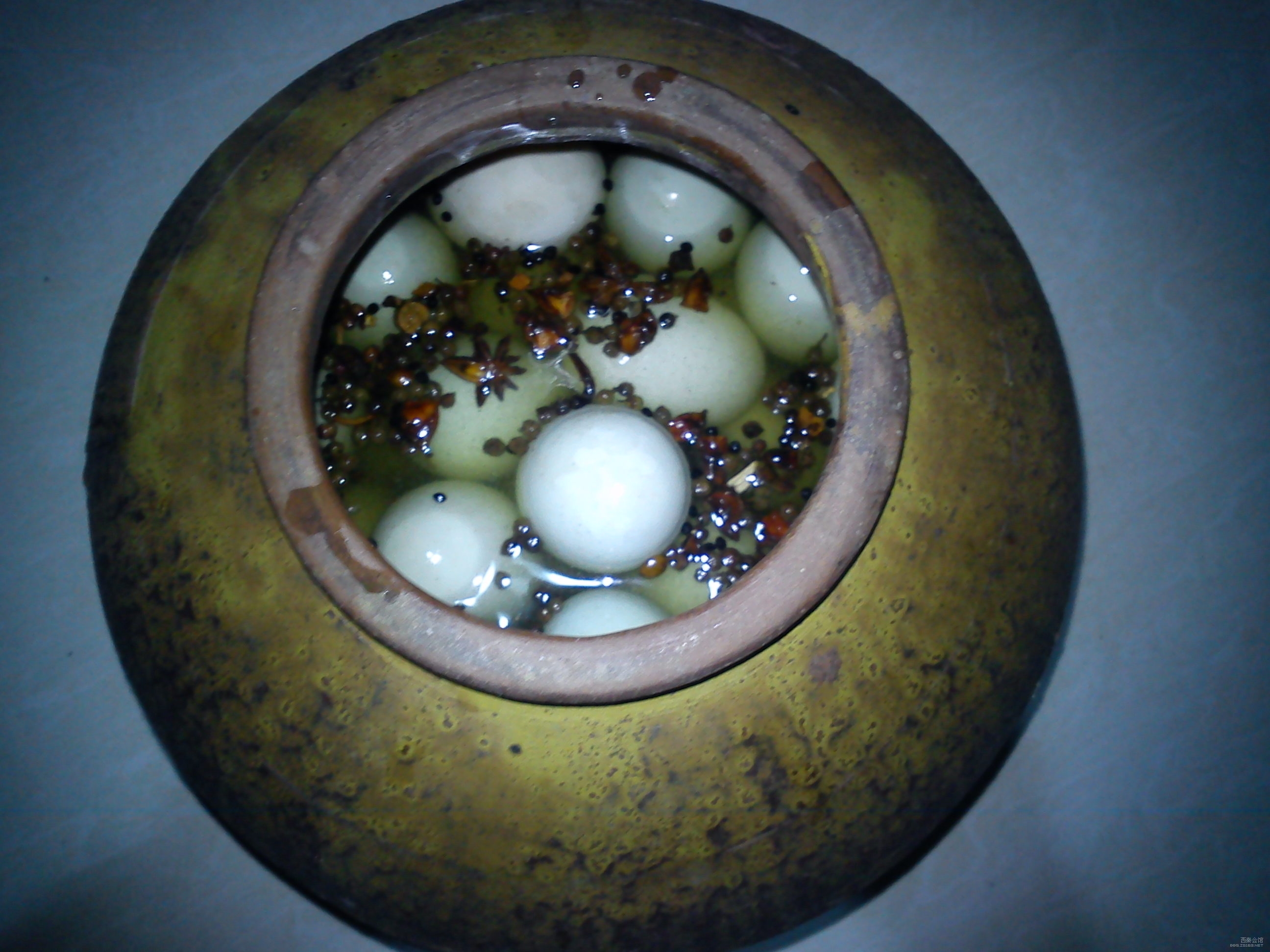 愚人节泡端午节吃的盐蛋