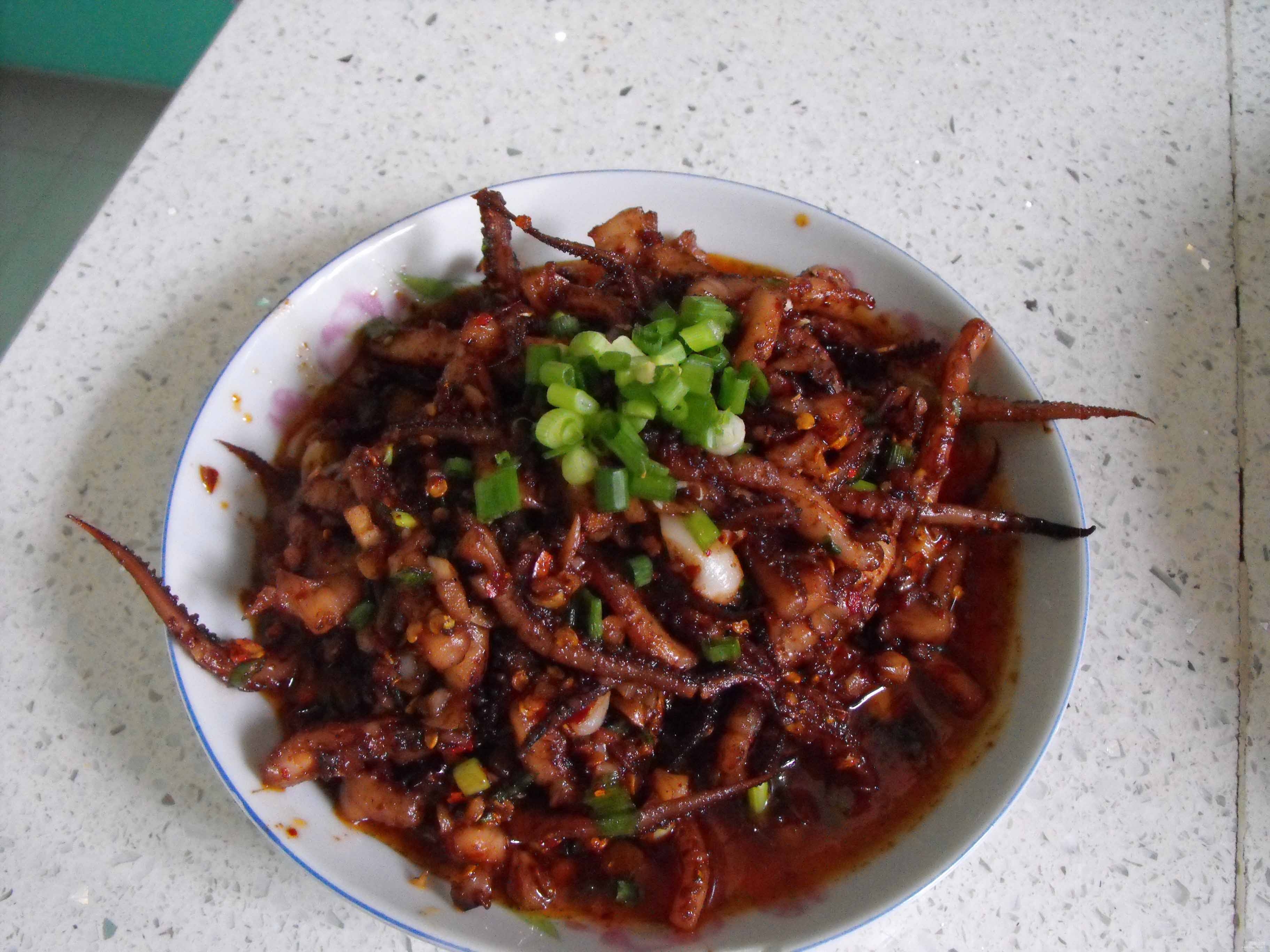 自贡名人酒店海鲜_自贡汇泓酒店在哪里_自贡仲权镇(2)