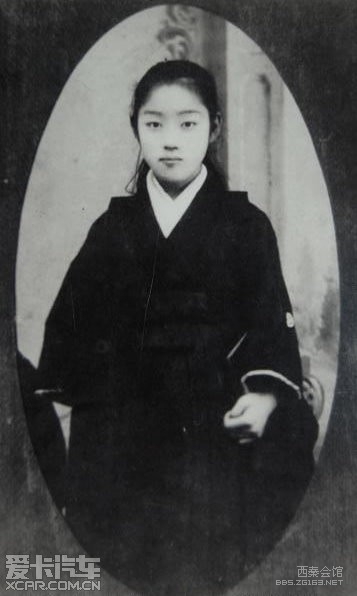 左图是溥仪的妃子文绣,即<em>穿越</em>的<em>凤姐</em>-西秦会馆