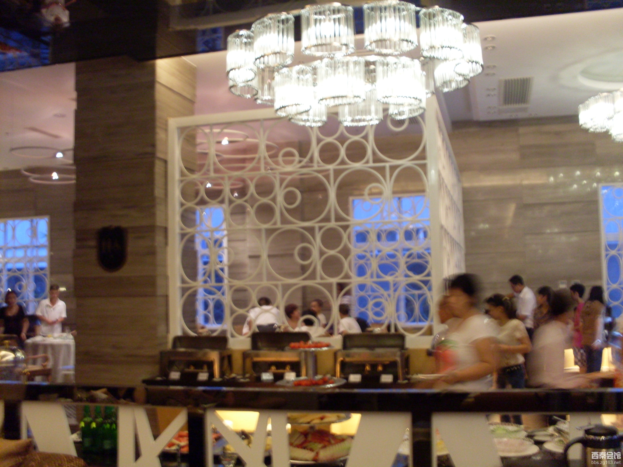 自贡名人酒店海鲜_自贡汇泓酒店在哪里_自贡仲权镇(4)