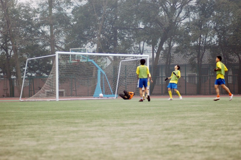 1月19、20日锐克·阿郎饼市杯足球赛比赛精