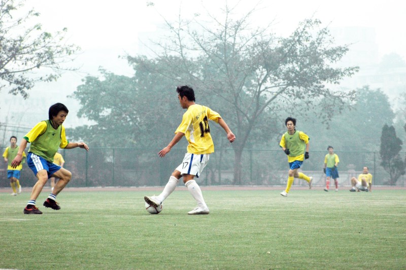 1月19、20日锐克·阿郎饼市杯足球赛比赛精