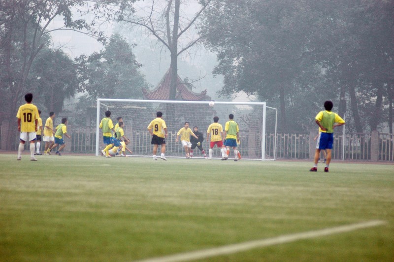 1月19、20日锐克·阿郎饼市杯足球赛比赛精