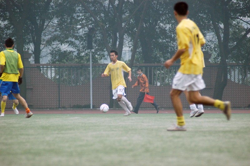 1月19、20日锐克·阿郎饼市杯足球赛比赛精