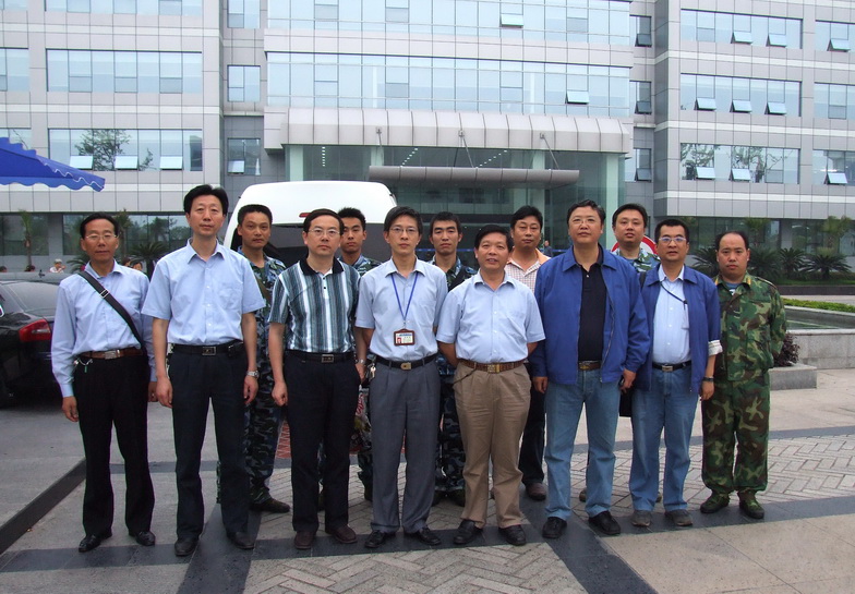 自贡市第七人民医院10名医护人员13日中午1点