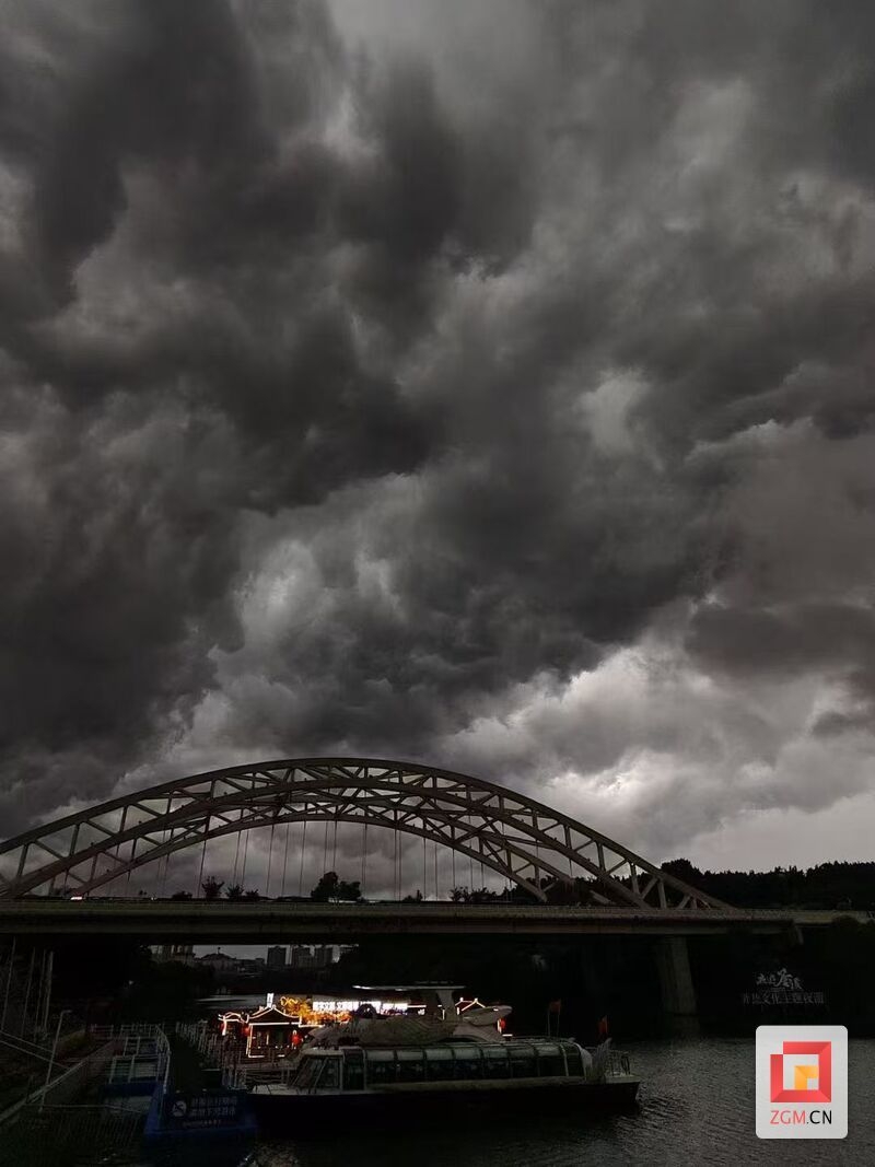 20250723222933front2_0_1552271_FoERp6hjK6xuU2IBtw0F-pxLrMTA.jpg