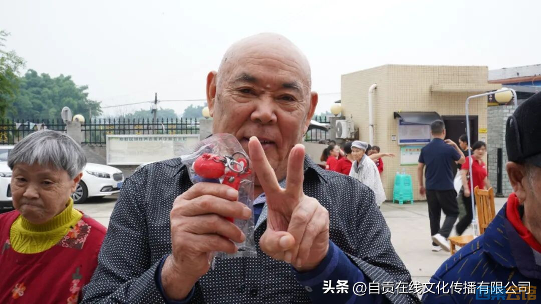 2b9b0cb9724b4894b9a650740e5961f6~tplv-tt-origin-web_gif.jpeg
