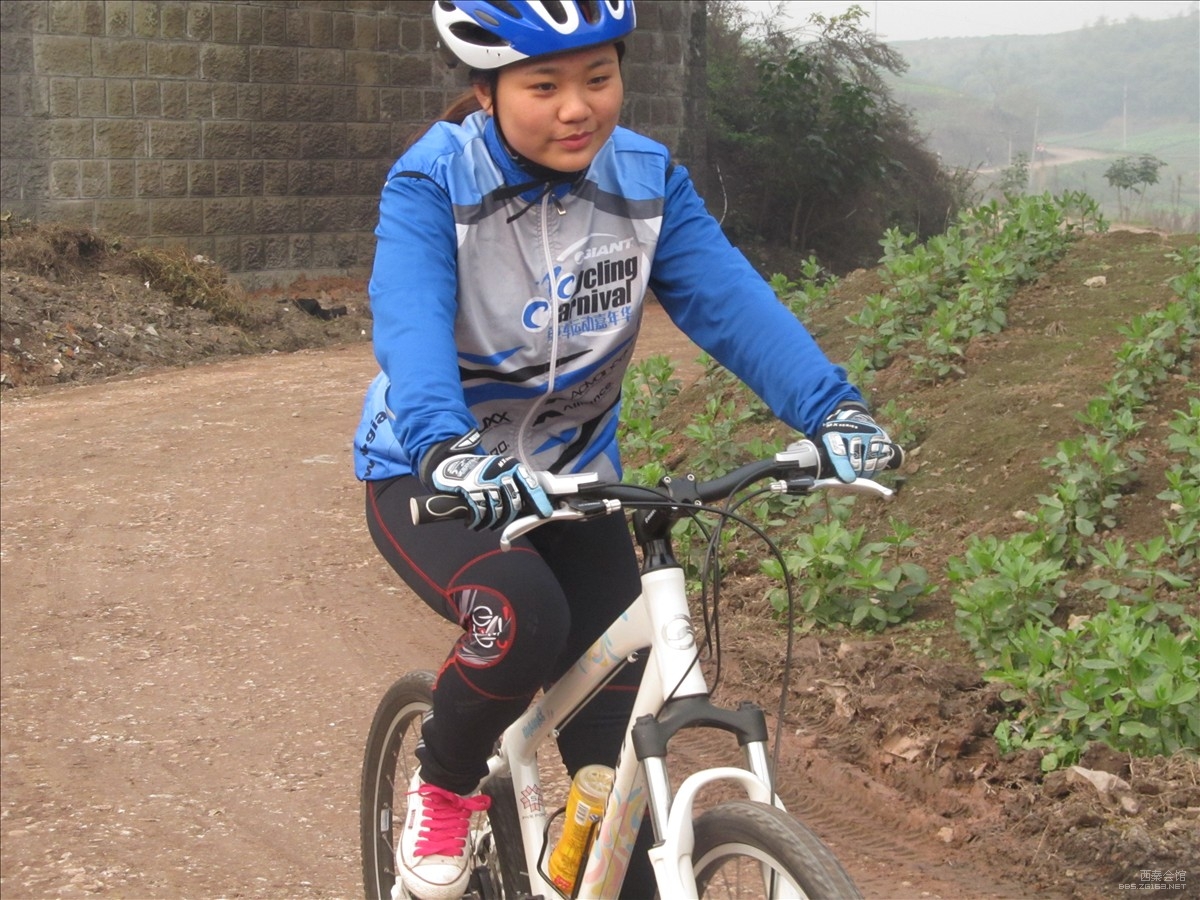 1223_396914_c4653da1ce273f1.jpg