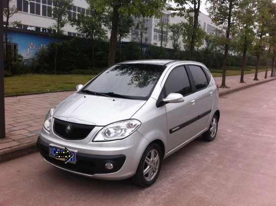 2年奔奔love 出售